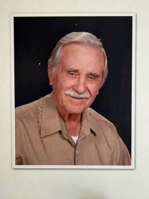 Obituary of Calvin Moerbe