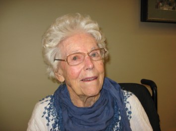 Obituario de Doris Cecile Davis