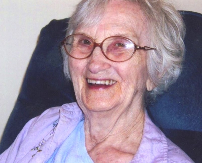 Obituary of Maudie Angus