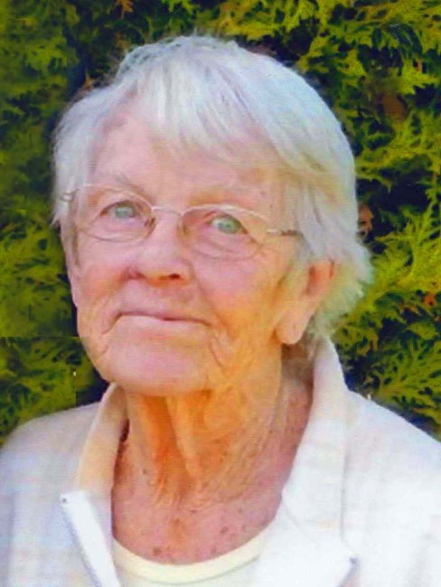 Obituario de Betty Irene Lyon