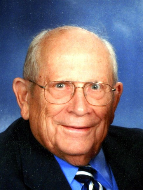 Obituary of Roger William Uecker