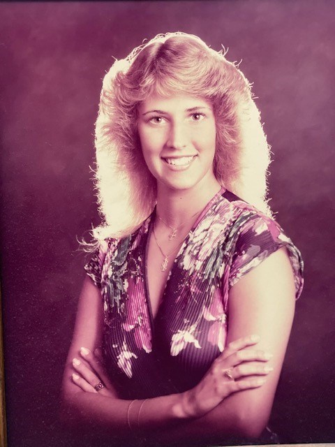 Obituary of Chris Elaine Dettloff