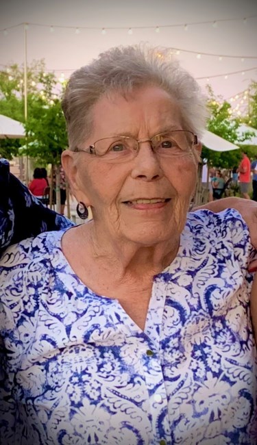 Obituary of Stephanie Lorraine Dye