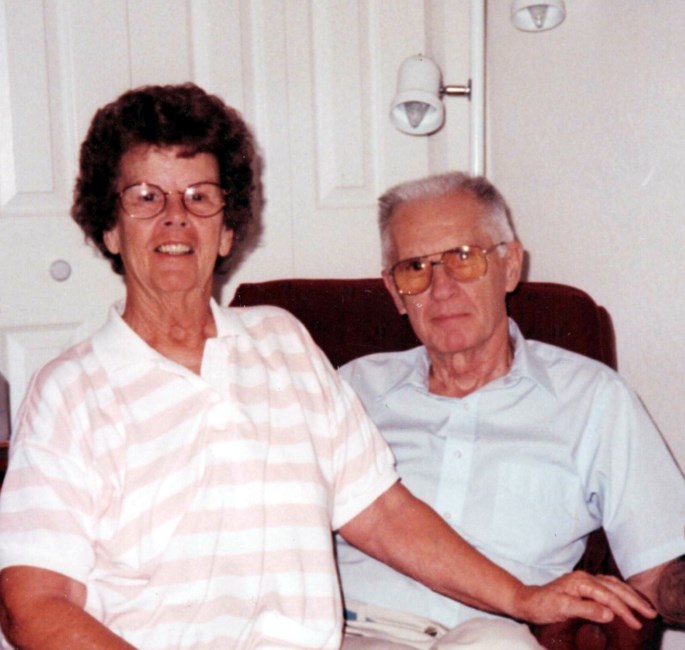 Obituary of Carolyn Jeanette (Baade) Jones