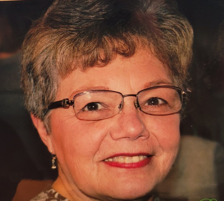 Obituary of Rosalie S. Hutchinson