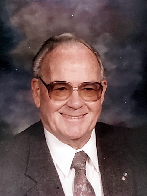 Obituario de Lloyd G. Swenson
