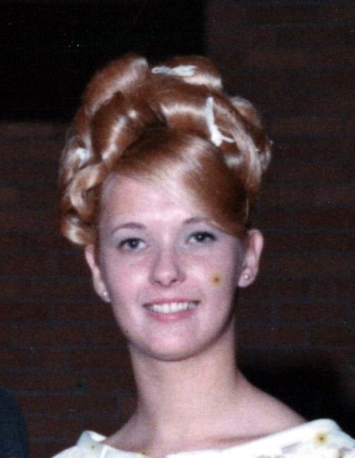 Obituario de Joyce M Edwards