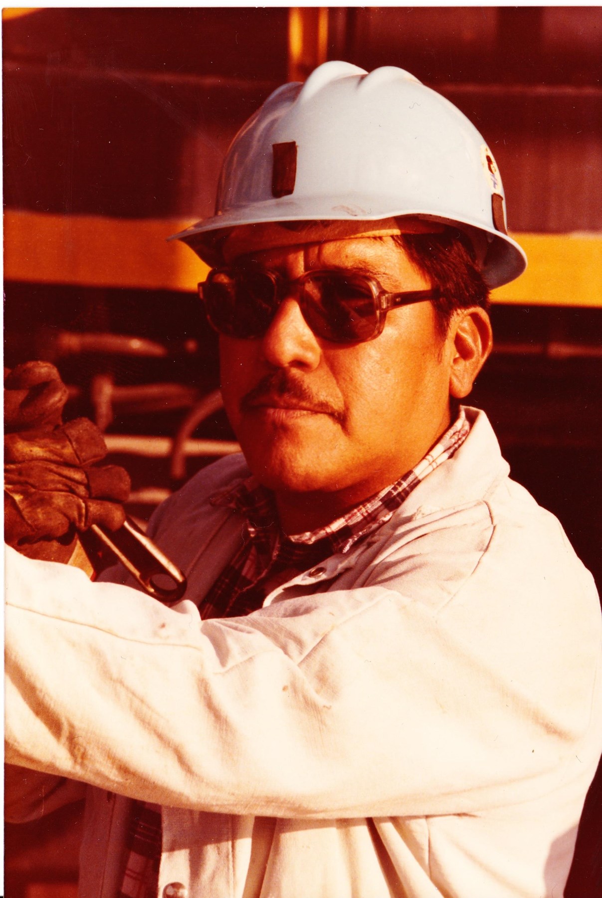 Obituario de Phillip Calderon