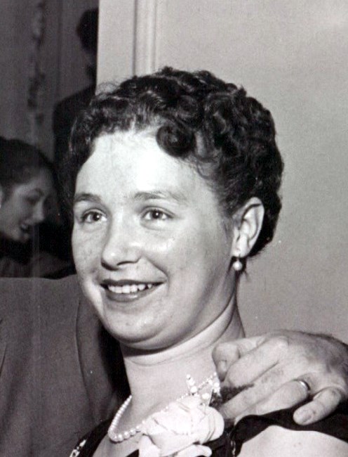 Obituary of Helen "Peggy" Margaret Kinsman