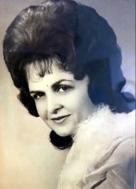 Obituary of Evelyn Day (Howard)