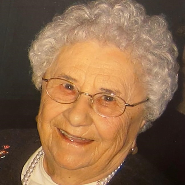 Obituario de Regina C. Poulin
