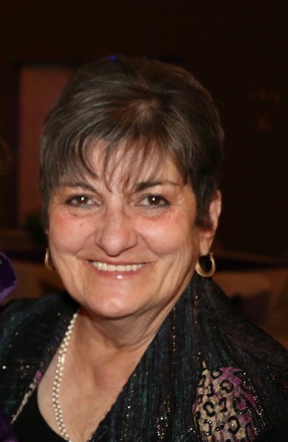 Obituario de Elizabeth Margaret Zurschmiede