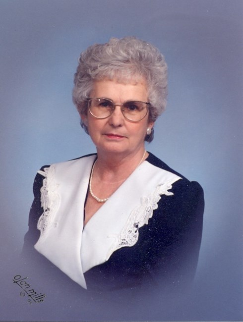 Obituary of Helen Laws