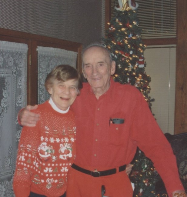 Obituary of Elaine Pesek Tomes