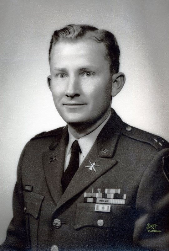 Obituary of Col. Earl Clifton McCrary