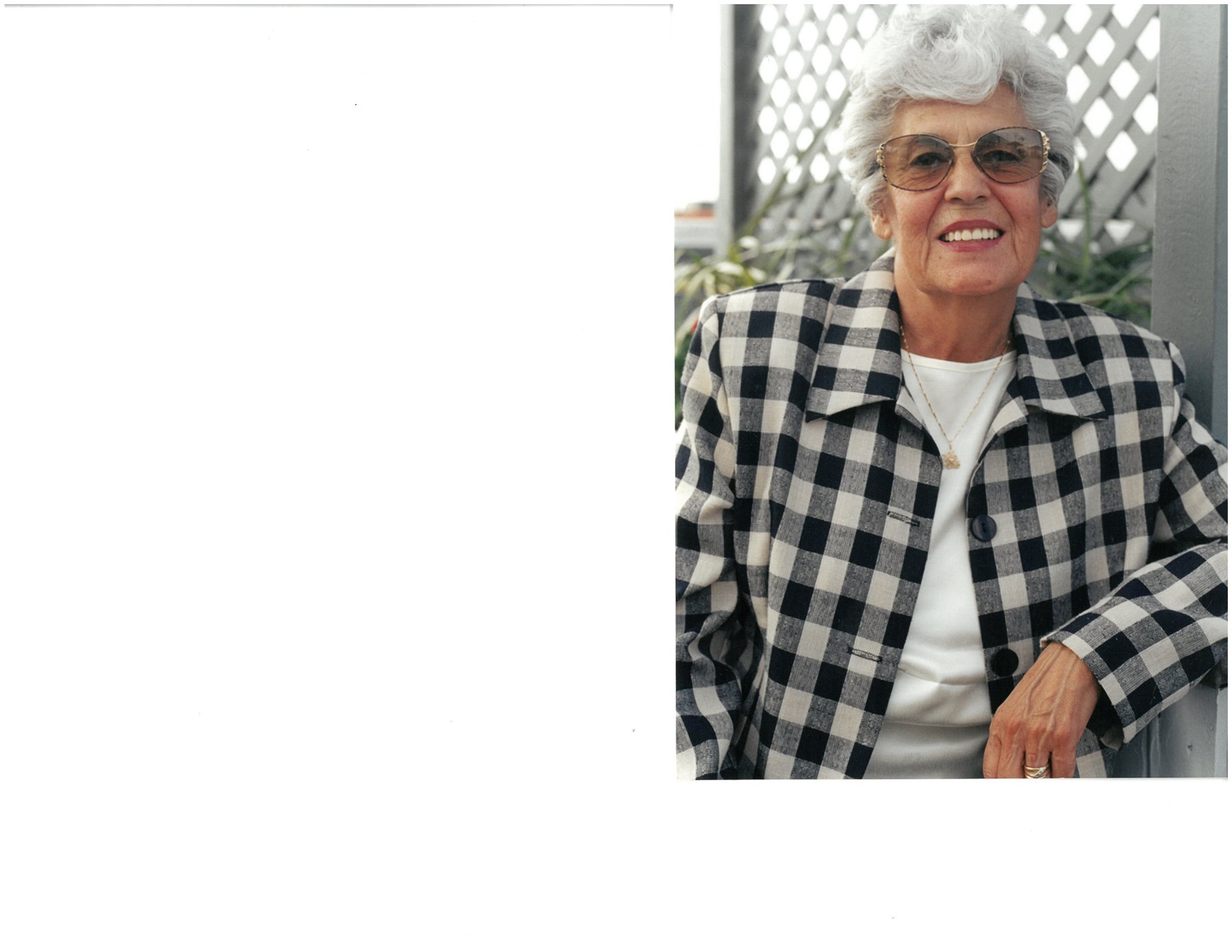 Obituary of Helen Margaret Valdez