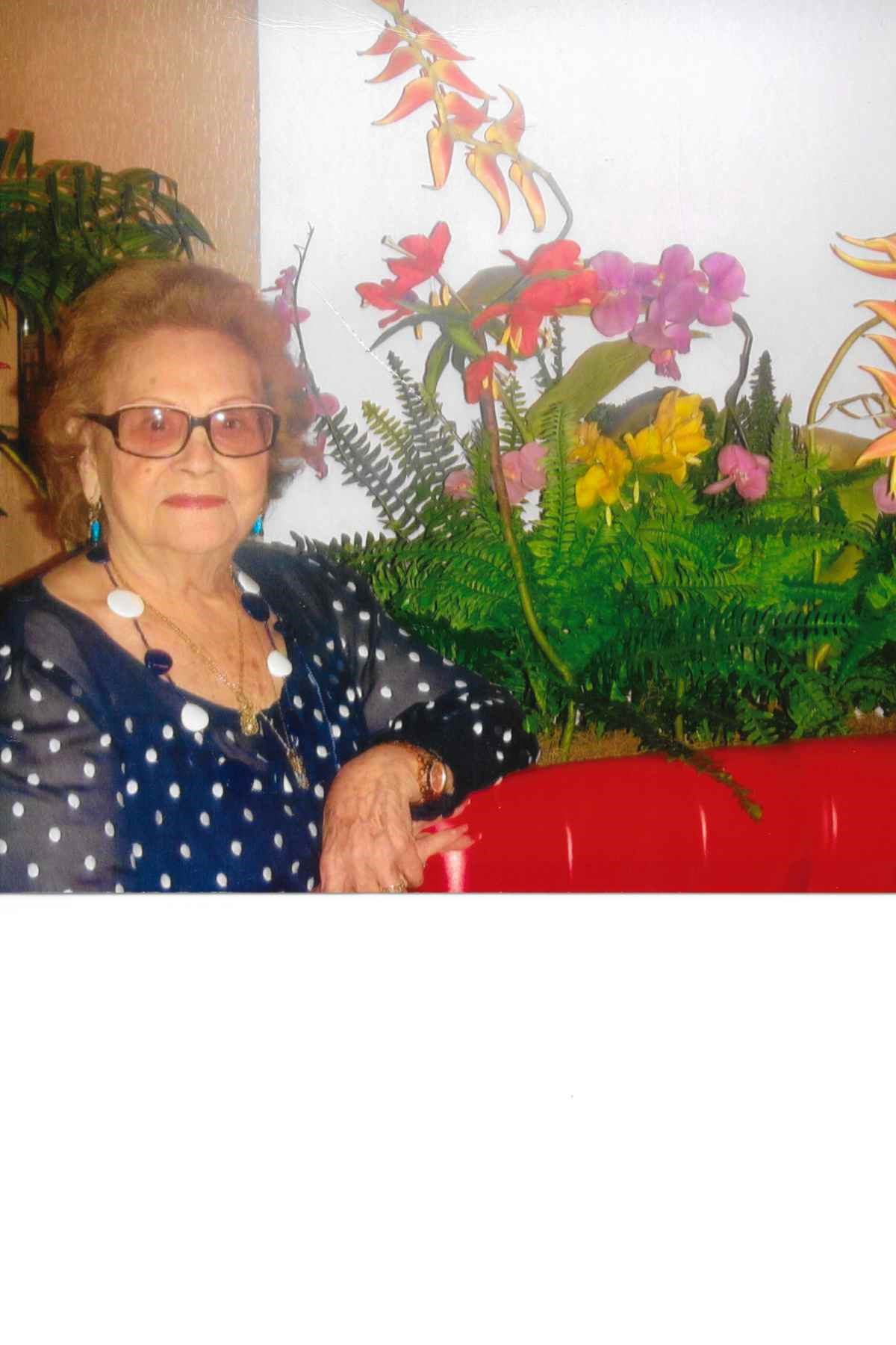 Obituary of Josefina Lopez