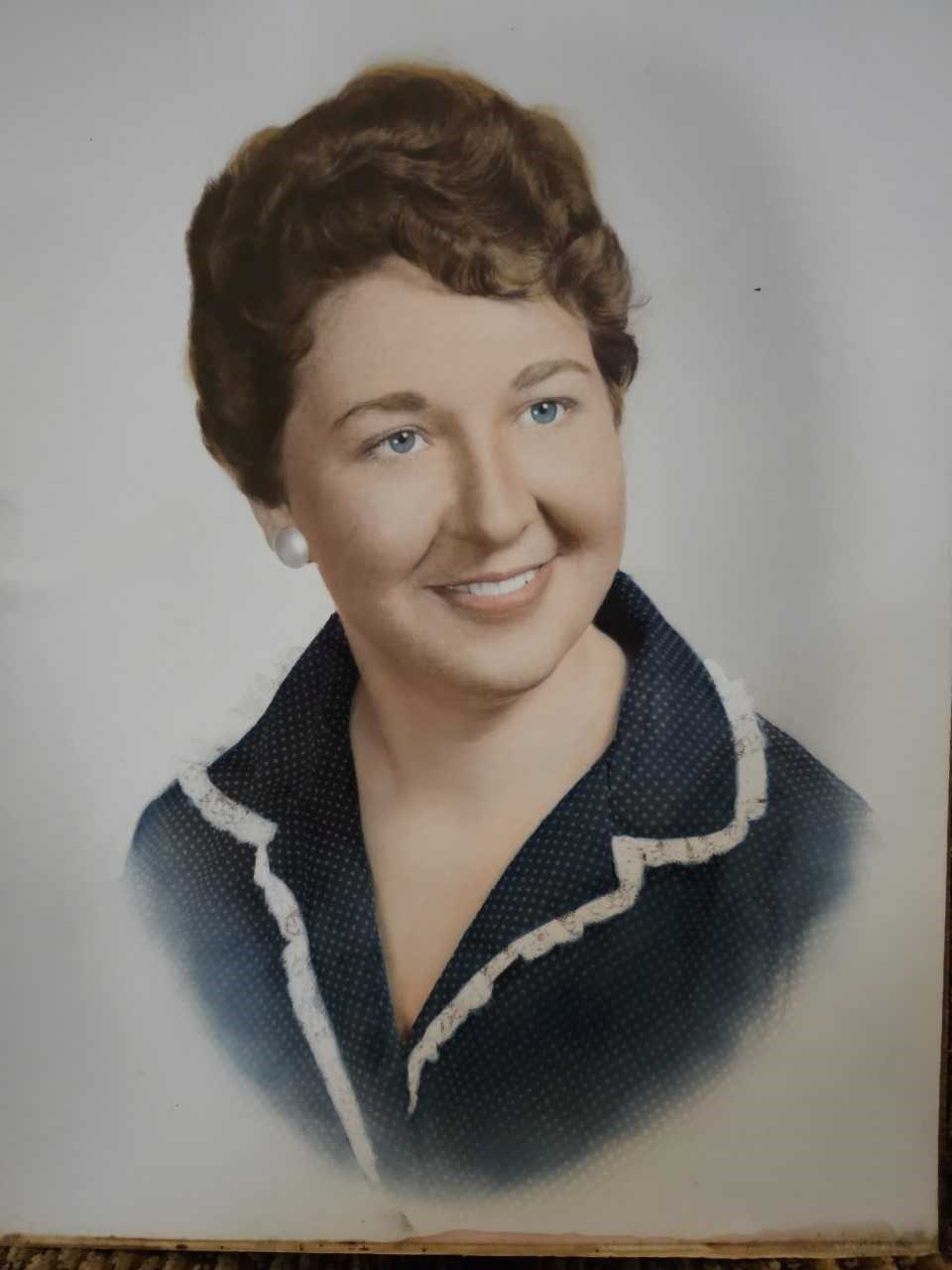 Obituary of Sarah Lou Tripp