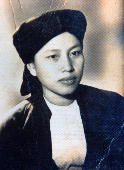 Obituary of Tuyet HO