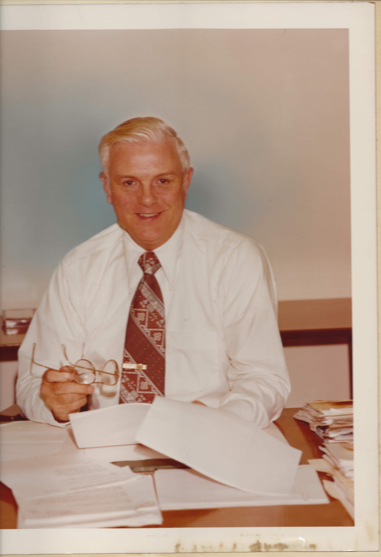 Obituary of Robert J. Guthrie