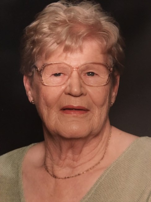Obituary of Elaine (Meyer) Schuchhardt