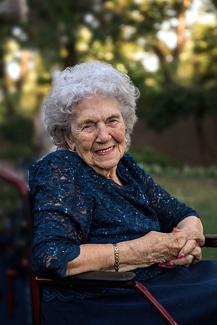 Obituary of Barbara June Mills