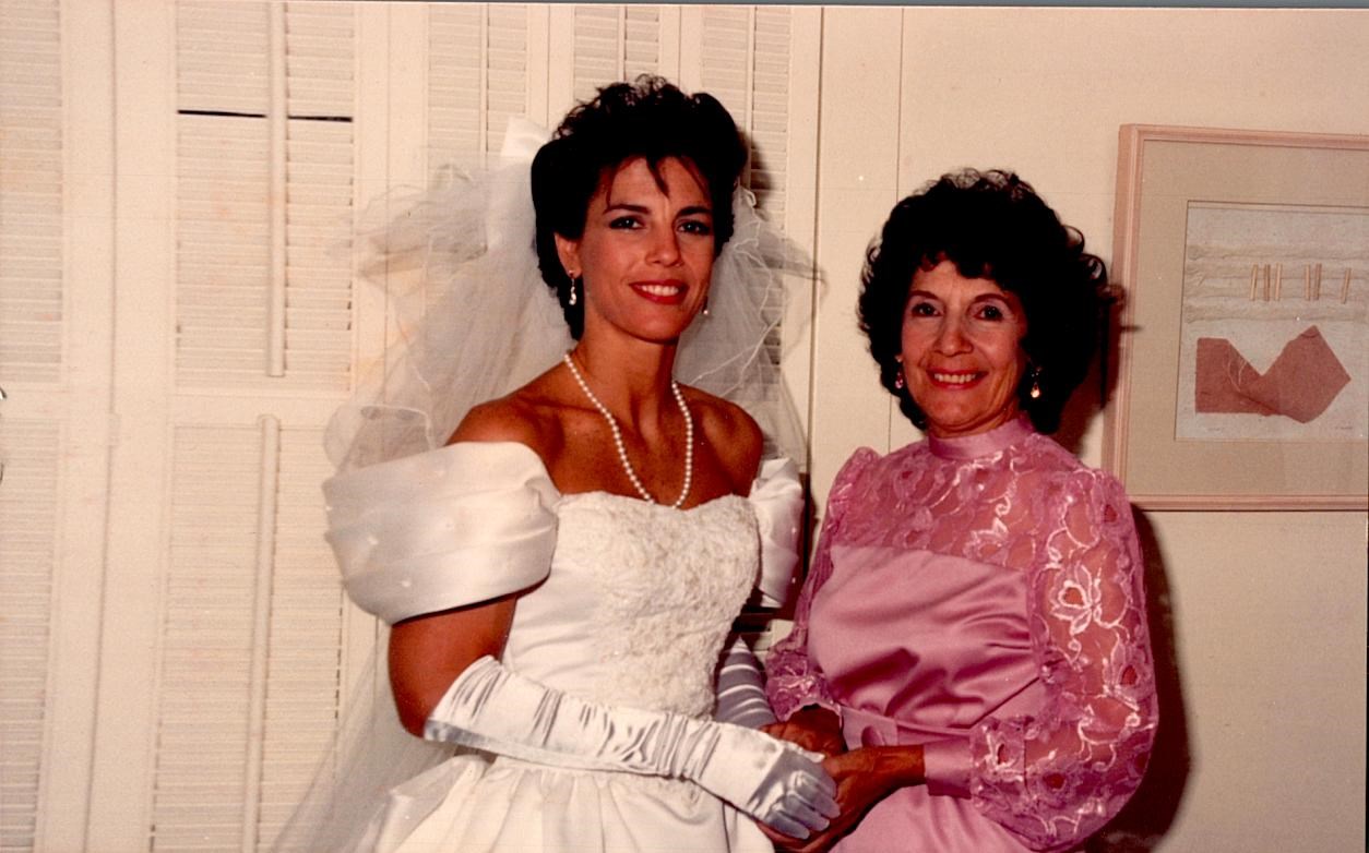 Obituary of Alesa Julia Minichino