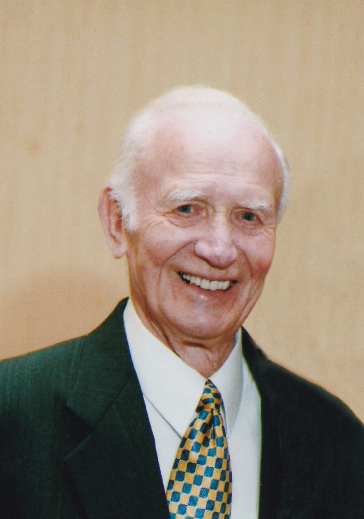 Obituary of Clyde Everett Sheffield