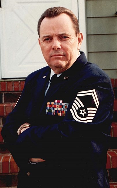 Avis de décès de RET USAF SMSgt Kenneth Howard Engelke, Sr.