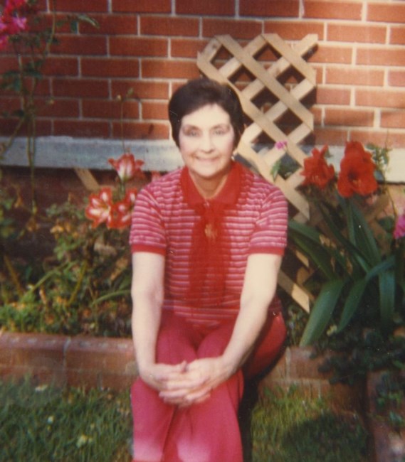 Obituary of Joyce M Honey