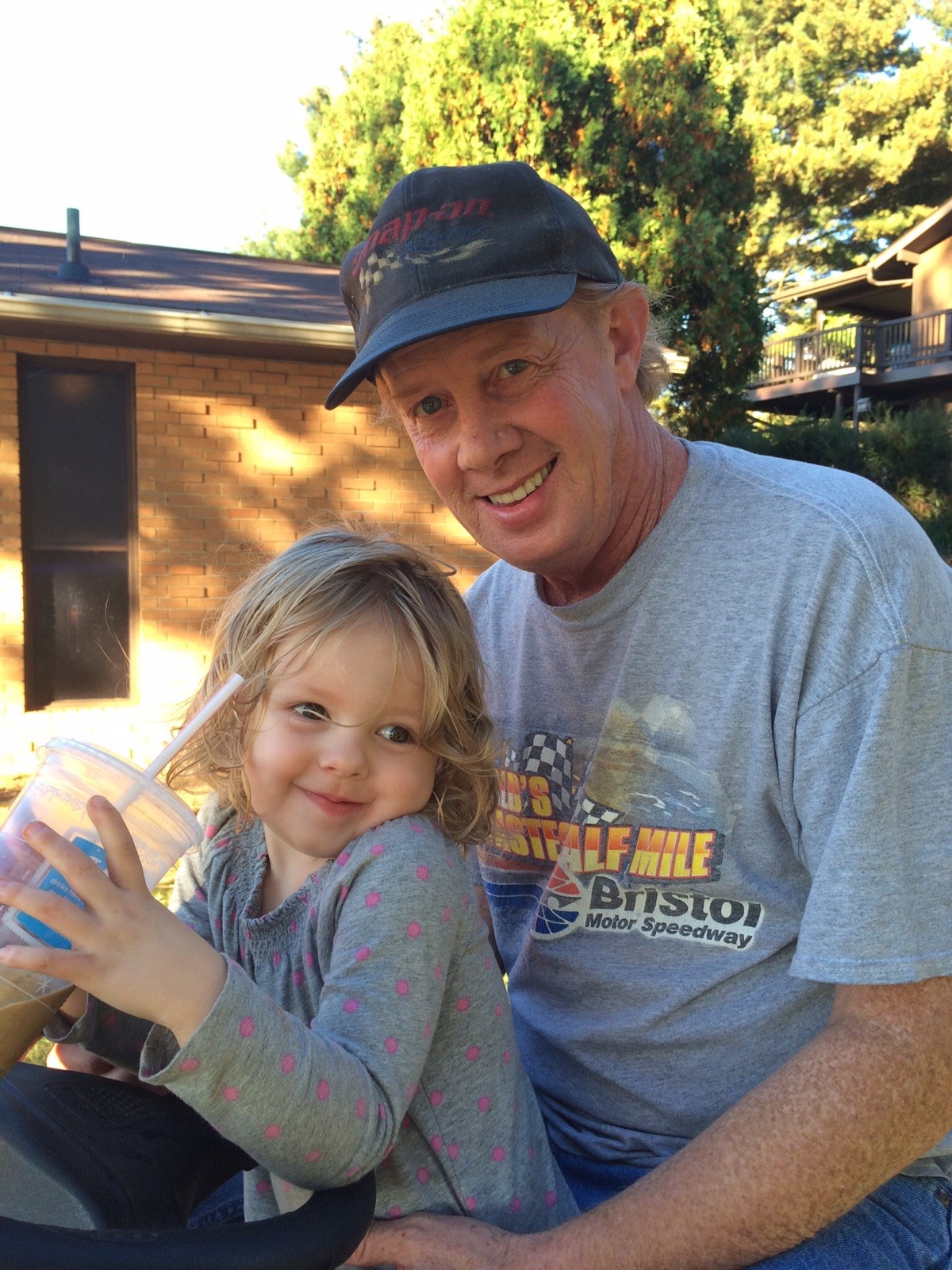 Obituario de Charles Everett Lawrence Jr.