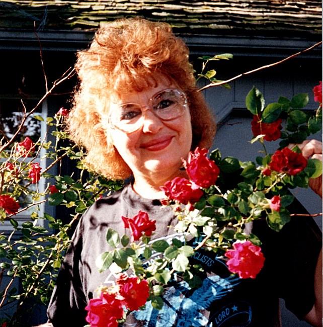 Obituary of Lillian "Lil" Ruth Looper Moorhead