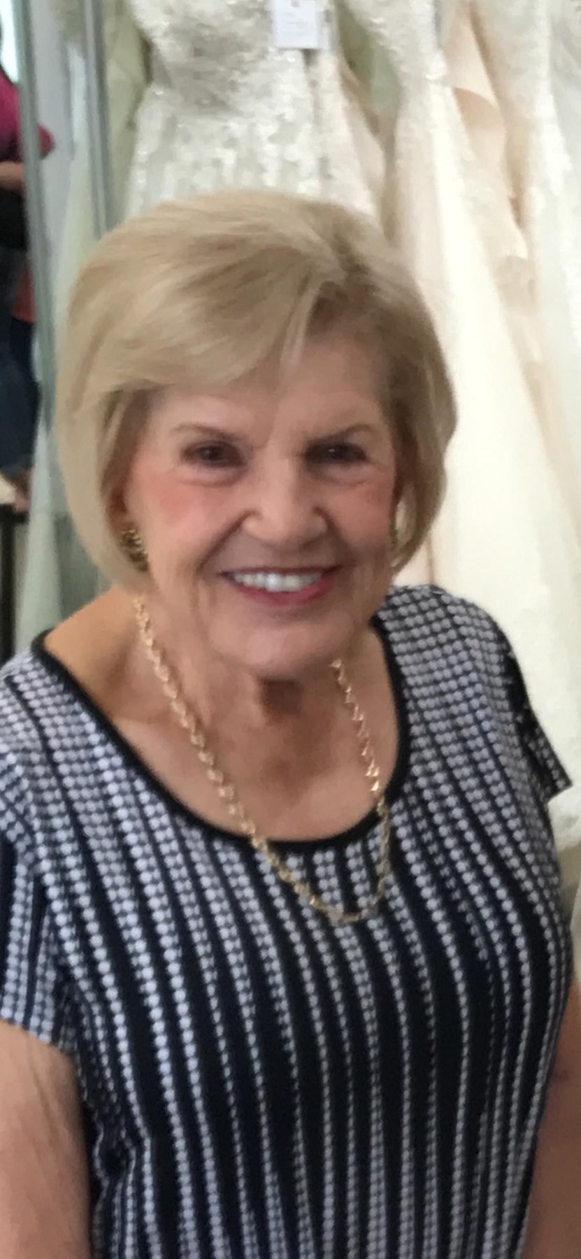 Obituary of Mary H. Willhoft