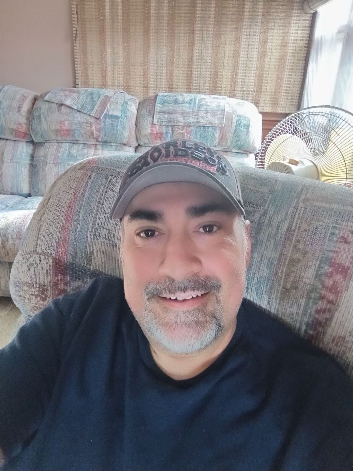 Obituary of Luis “Louie” Flores