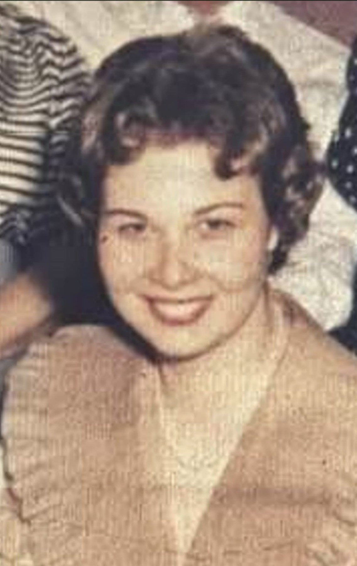 Obituary of Joan V. Shalek