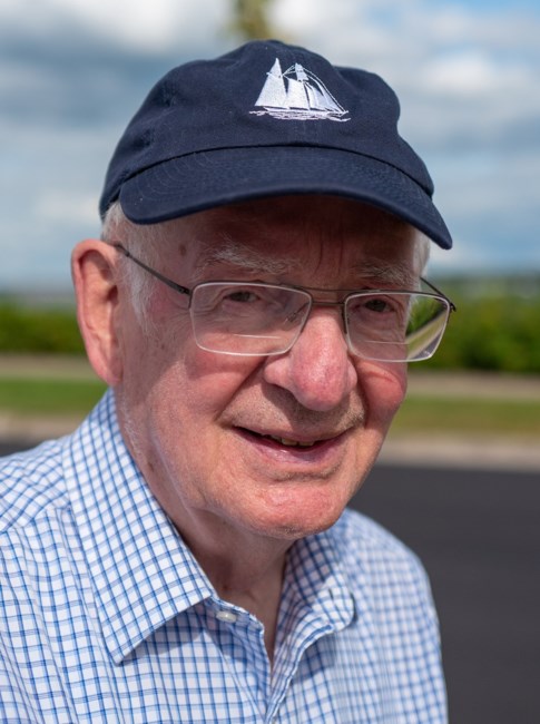 Obituary of Robert Wilson Duthie