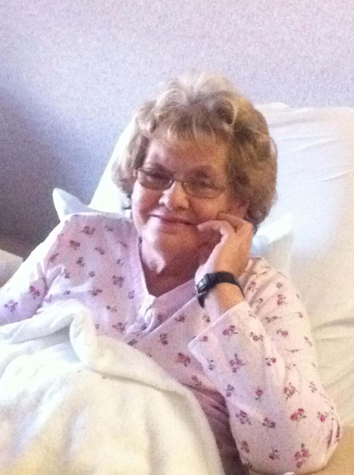 Obituario de Lillian J. West