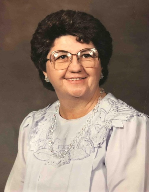 Obituary of Carolyn Louise Wallis