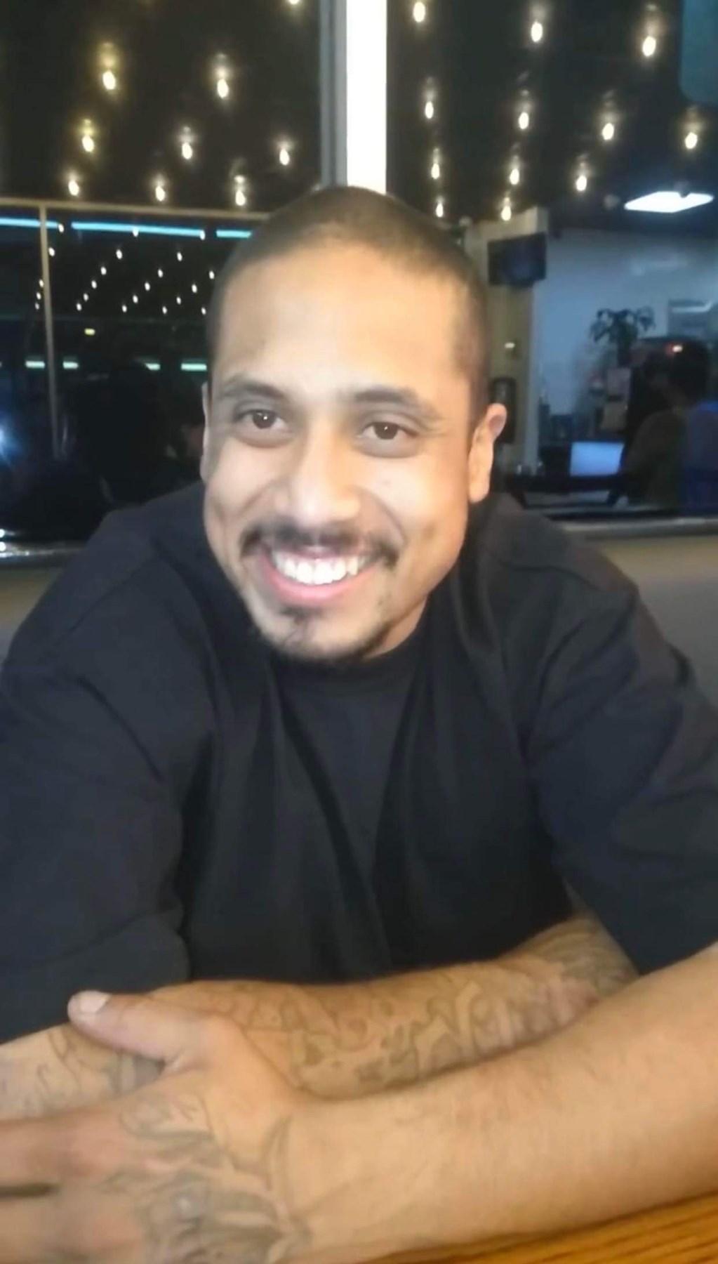 Obituary of Carlos Luis Hernandez Jr.