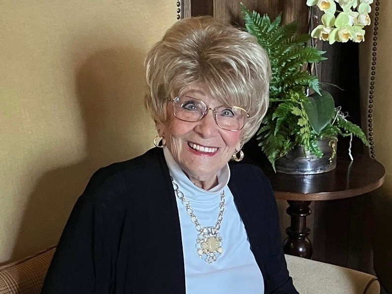 Obituary of Elaine Lee