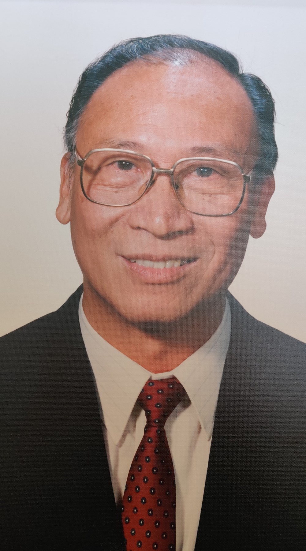 Obituario de Mr. Man Chung Wong