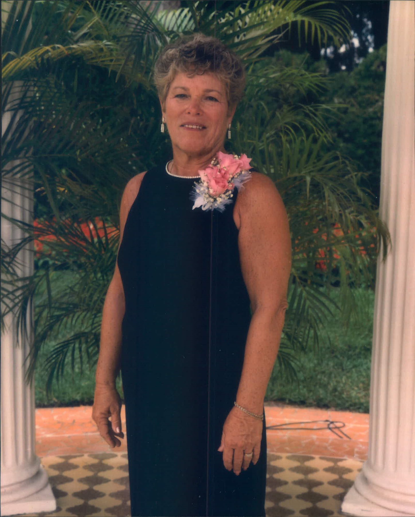 Obituary of Reva Gayle Arnold