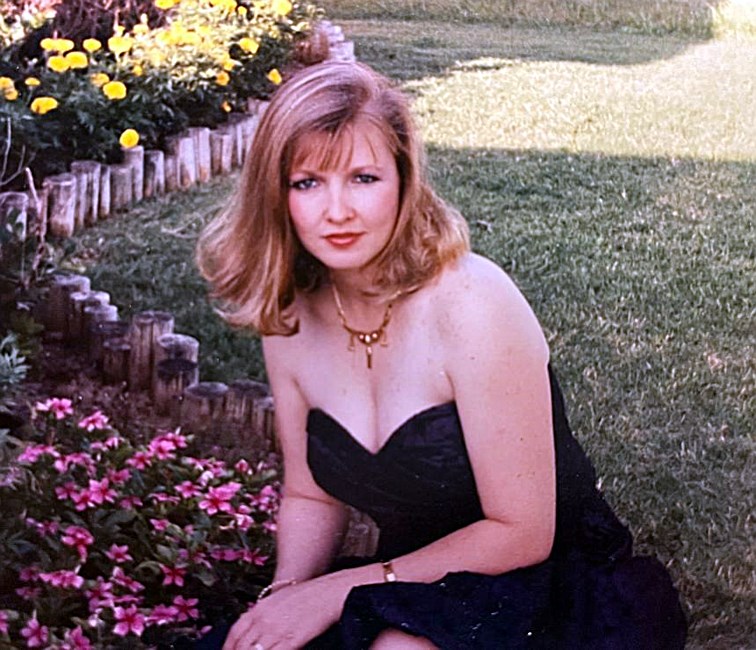 Obituary of Julie Kay Maxwell