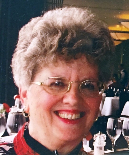 Obituary of Margaretta (Meg) Lee Lunde