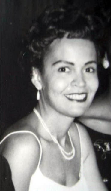 Obituary of Vivian D. Sanders