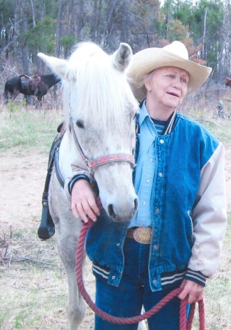 Obituary of Louise Val Valdore Moysey