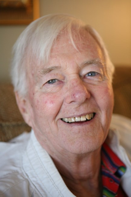 Avis de décès de James G Mccoy