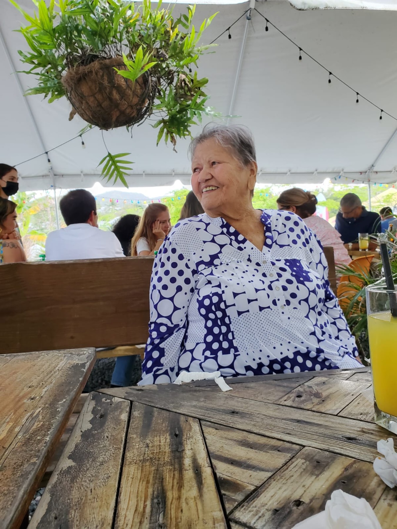 Obituary of Leonor Díaz