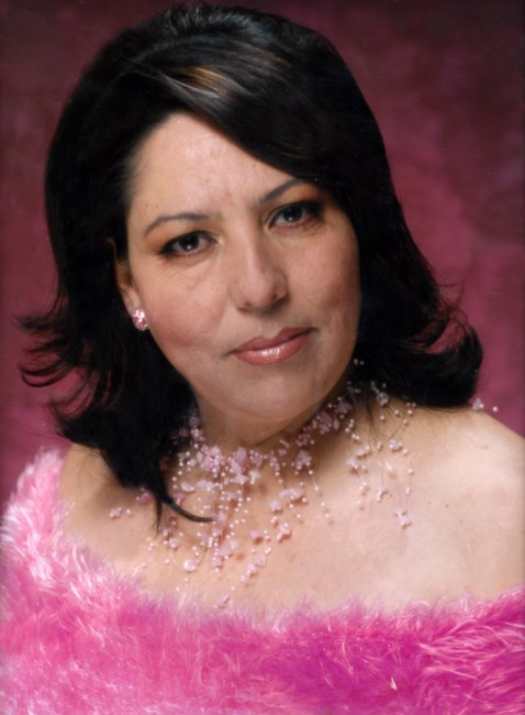 Obituary of Consuelo V. Robles
