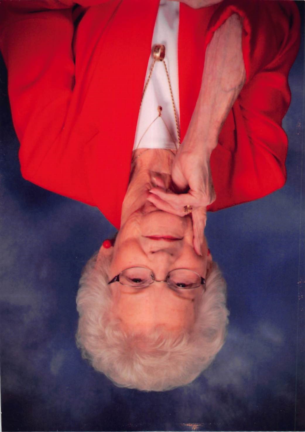 Obituary of Von Adelle Hand